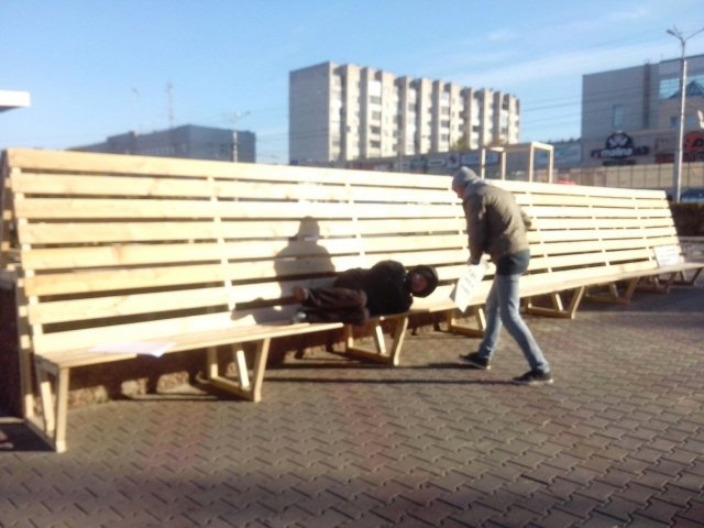 Сегодня на лавочке возле ТЮЗа пройдет литературный вечер