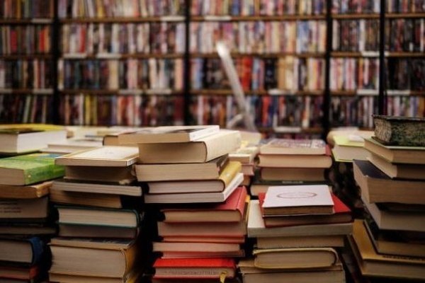 Ненужные книги тюменцы могут сдать в библиотеку