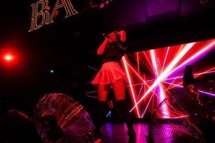 "Горячая" певица Бьянка зажгла в Сургуте на вечеринке SNGB-Night!