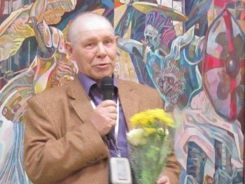 Персональная выставка работ балаковского художника Сергея Перова.