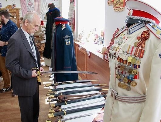 Белгородцев приглашают на выставку казачьего костюма