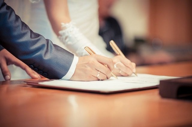 За прошедшее лето в Тольятти было зарегистрировано более полутора тысяч браков