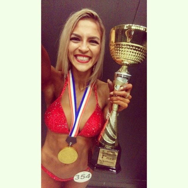Красноярская спорстменка стала чемпионкой мира в номинации фитнес-бикини