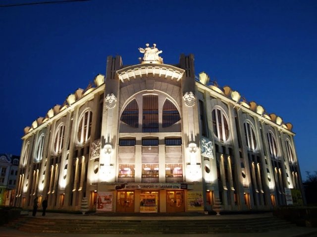 Новый год в Париже