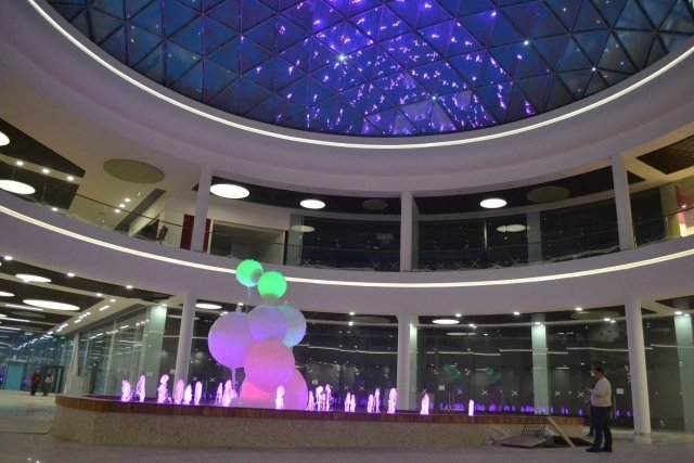 В Тюмени открылся самый большой торгово-развлекательный центр