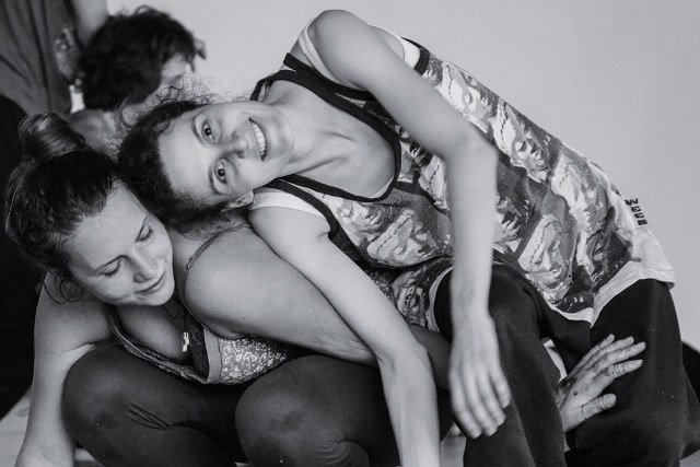 В тюменской школе йоги пройдет новогодняя ночь Two Days To Dance