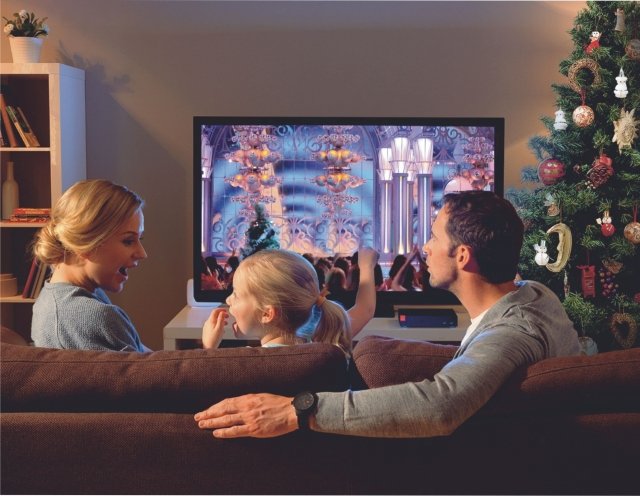 Половина сургутян проведут новогодние праздники перед телевизором. 