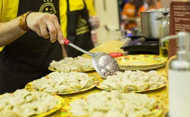 Тюменцы собираются поставить рекорд по поеданию пельменей