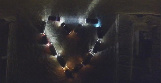 В Челябинске составили валентинку из автомобилей