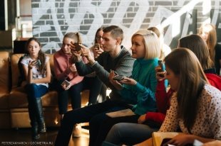 Актёры «Молодёжки» встретились в Екатеринбурге со своими поклонниками