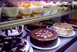 На Патриарших прудах открылась кондитерская Favorite cake.