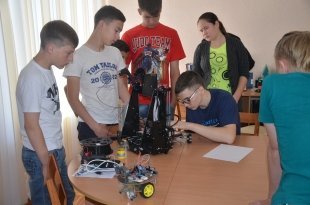 В детском доме провели урок роботехники