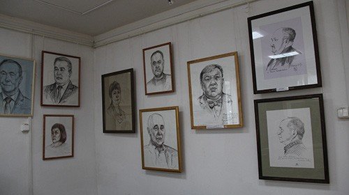 Рисовальные дни, выставка
