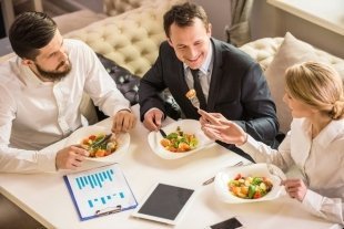 Бизнес-ланч в Миассе: где вкусно и недорого пообедать