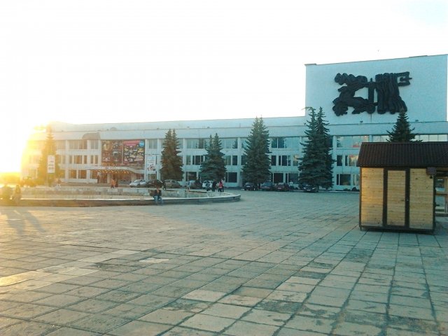 Новости Ижевска: Один из старейших кинотеатров города — «Ижсталь» закрылся