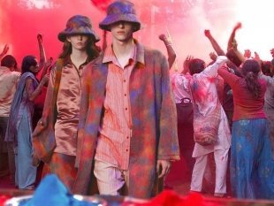Мода, ты пьяна, иди домой! Топ-6 ироничных инстаграмов о фэшн-вселенной