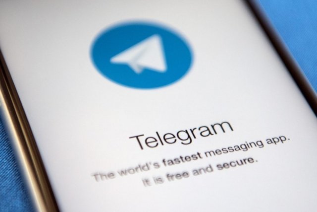 Суд постановил заблокировать мессенджер Telegram в России
