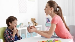 В клинике «Вся медицина» можно получить бесплатную консультацию логопеда
