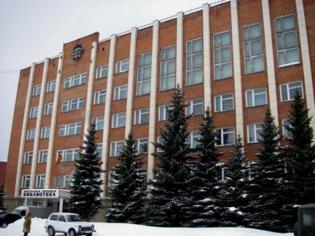 Читальный зал под открытым небом «Библиотечный дворик»