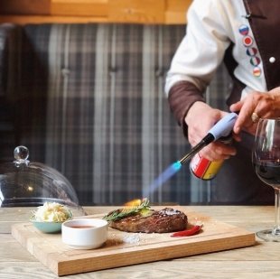 В Asado можно смотреть матчи ЧМ-2018 на плазмах. А если угадаете счет — подарок!