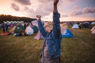 Пляжные пати, «Форт Баярд» и Traktor Open: 9 челябинских фестивалей под открытым небом в августе