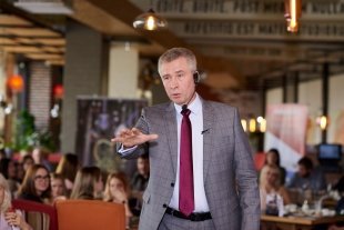 Открытие сезона: в Сургуте состоялся Деловой завтрак с Владимиром Моженковым/ ФОТОГАЛЕРЕЯ