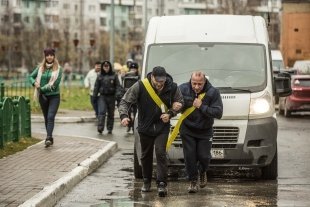В Сургуте в рамках акции "Сила помощи" собрали 200 килограмм корма для собак