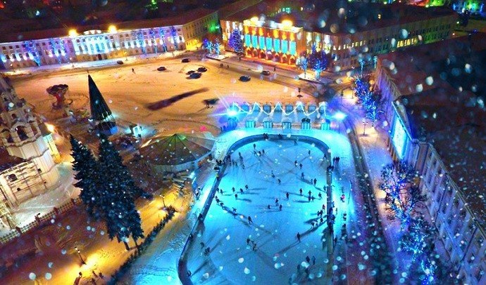каток на советской площади ярославль