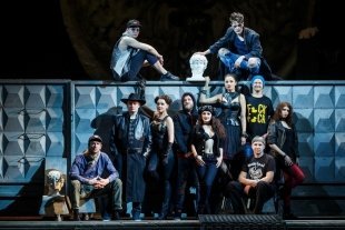 Волков Бэнд: «Однажды после «Smells Like Teen Spirit» сыграли «Я готов целовать песок»»