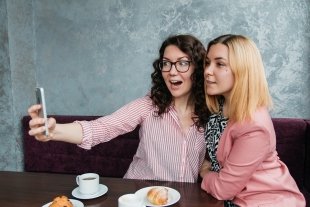 Тест: ценят ли вас друзья так же, как вы их?