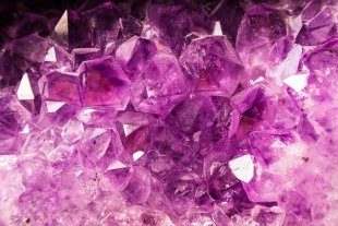 Тест: какой драгоценный камень вам подходит?