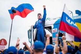Эдуард Николаев снова выиграл ралли "Дакар"