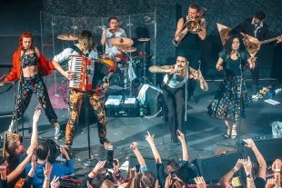 На закрытии «Венского фестиваля» выступит группа «The Hatters»!