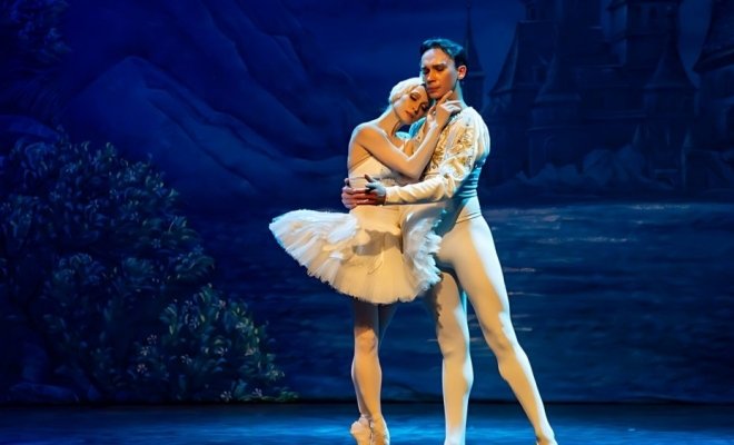 Лебединое озеро