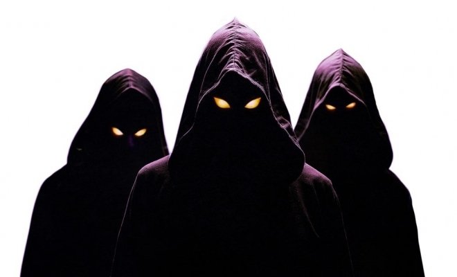 Campus x Halloween. 3 Secret Guests