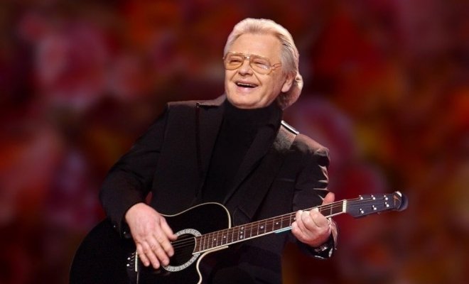 Юрий Антонов