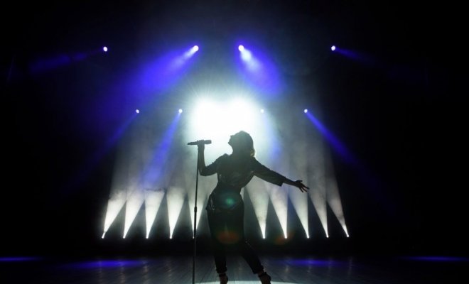 Уитни Хьюстон шоу