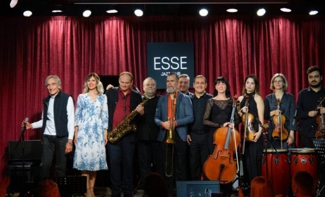 Ансамбль Петра Назаретова и Татиана Кудэлько (вокал)