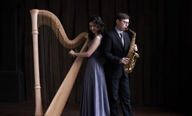 Романтический вечер при свечах с арфой, органом и саксофоном