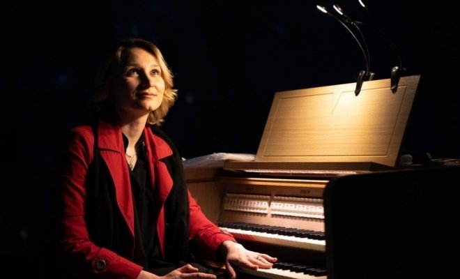 Щелкунчик в мерцании свечей