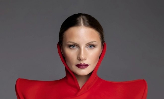 Ева Власова