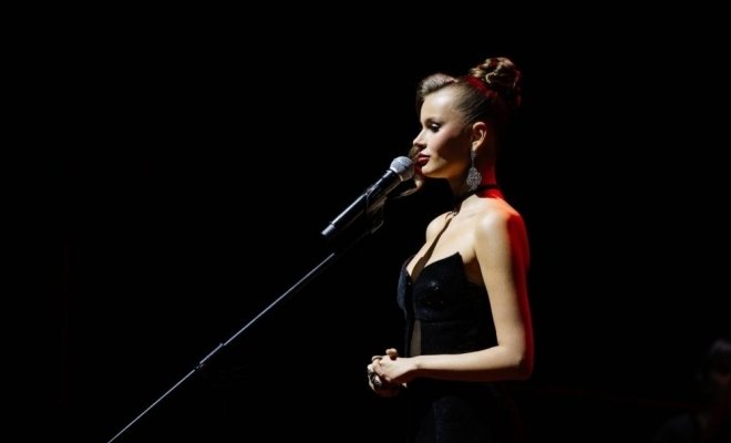 Расскажи мне о любви