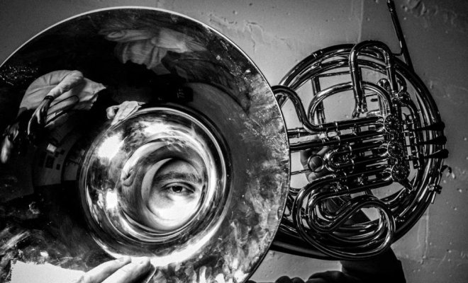 Simple Music Ensemble. На сиреневой луне. Музыка Агутина