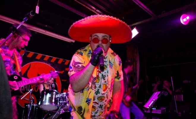 Лайтис Crew Tribute