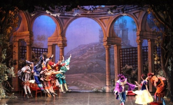 Белоснежка и семь гномов