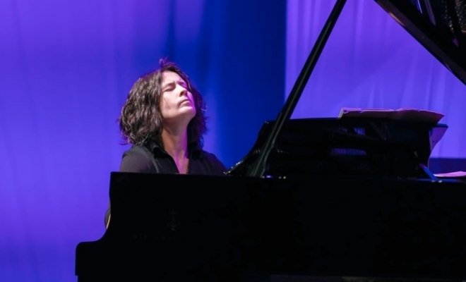 Варвара Мягкова играет концерты Баха