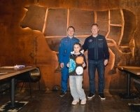 В Екатеринбурге звезды стали ближе к детям.