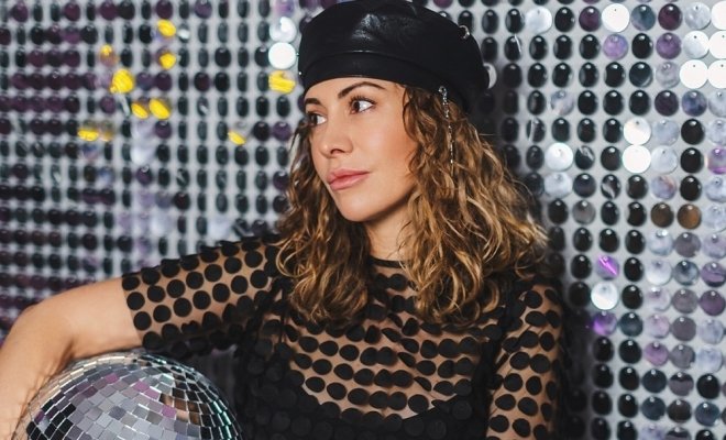 Люся Светлова