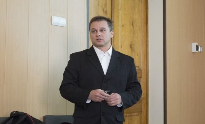 Рождение и жизнь одной Вселенной