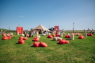 Лето, поле, фестиваль «Дубъязы», поп-ап ТНТ и звезда шоу «Большой куш. Бангкок» из Татарстана